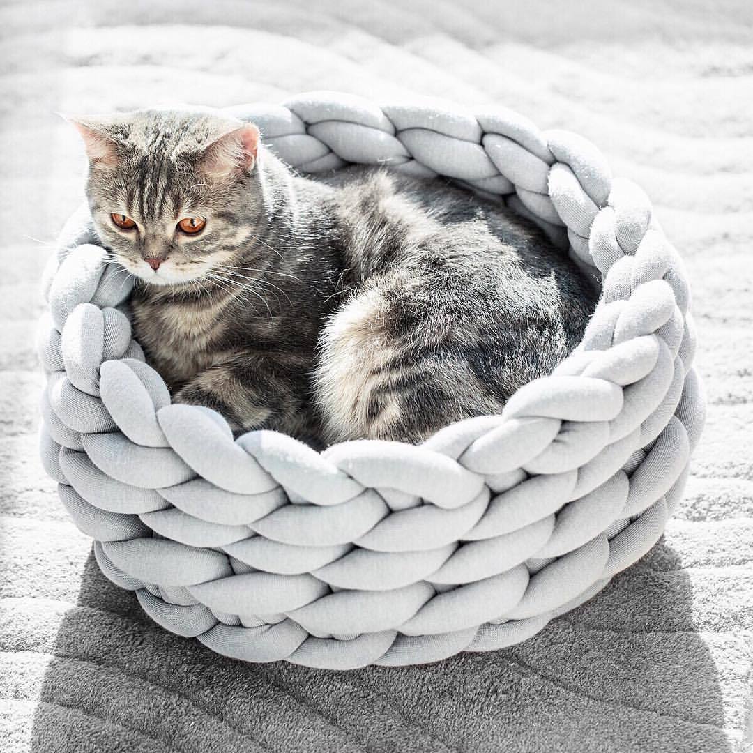 Handgeflochtenes Katzenkörbchen – Weiches und Bequemes Kuschelnest für Deine Katze