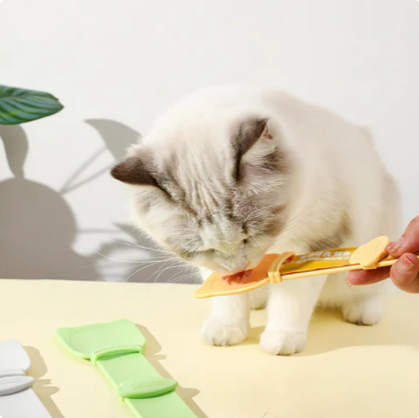 Katzen-Fütterhilfe mit Schleckfunktion – Sanftes Füttern für Stressfreie Mahlzeiten