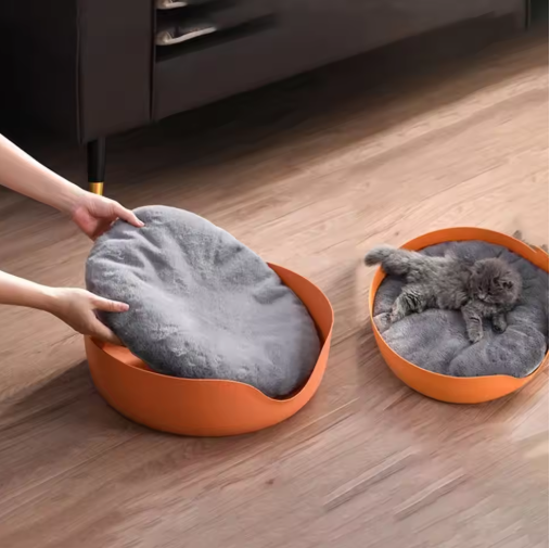 Katzenbett mit Kratzfläche und Weichem Liegekissen – Multifunktional und Komfortabel