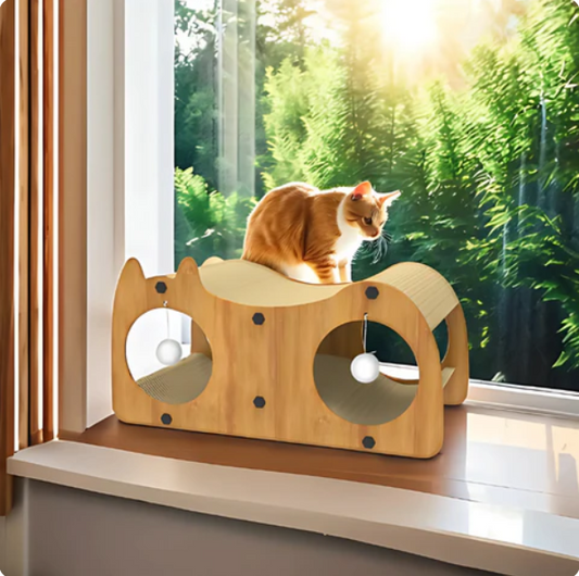 Luxuriöses Katzen-Sofa mit Kratzbrett und Spielbällen – Komfort und Unterhaltung für Deine Katze